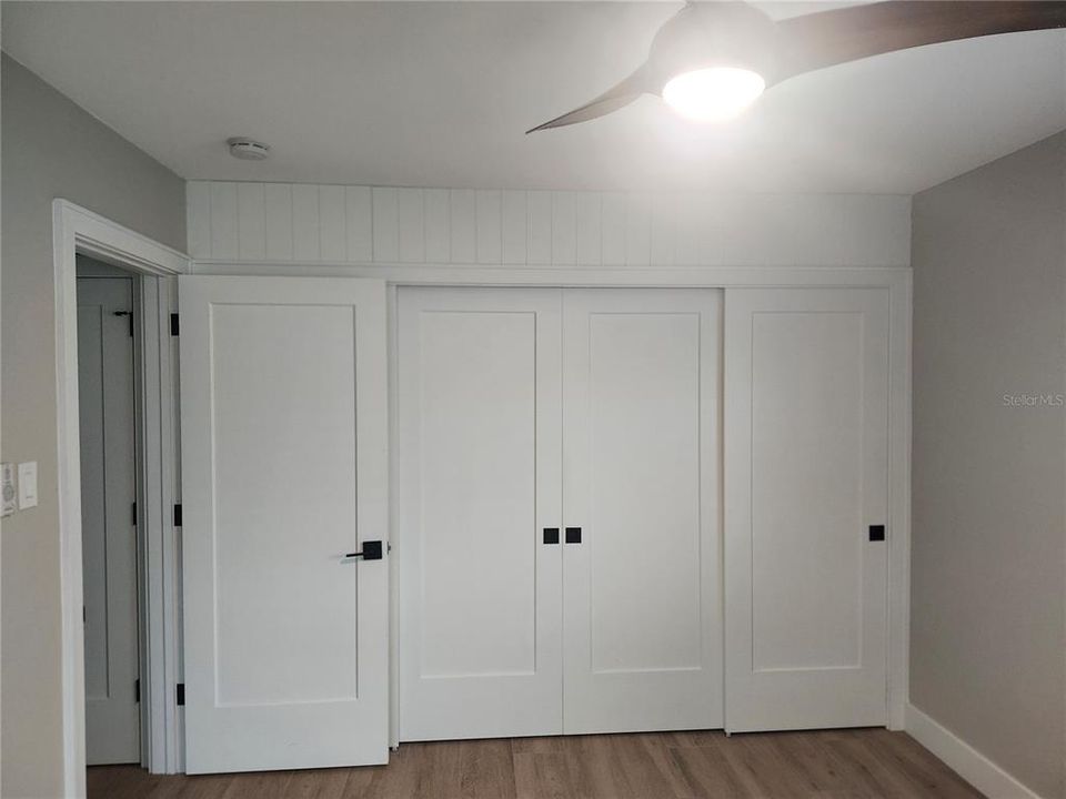 For Sale: $450,000 (2 beds, 2 baths, 1070 Square Feet)