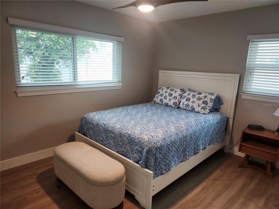 For Sale: $450,000 (2 beds, 2 baths, 1070 Square Feet)