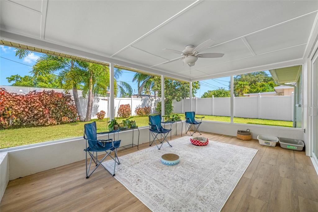 En Venta: $450,000 (2 camas, 2 baños, 1070 Pies cuadrados)