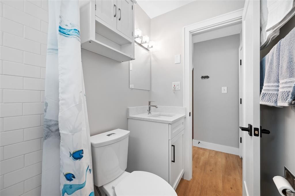 En Venta: $450,000 (2 camas, 2 baños, 1070 Pies cuadrados)