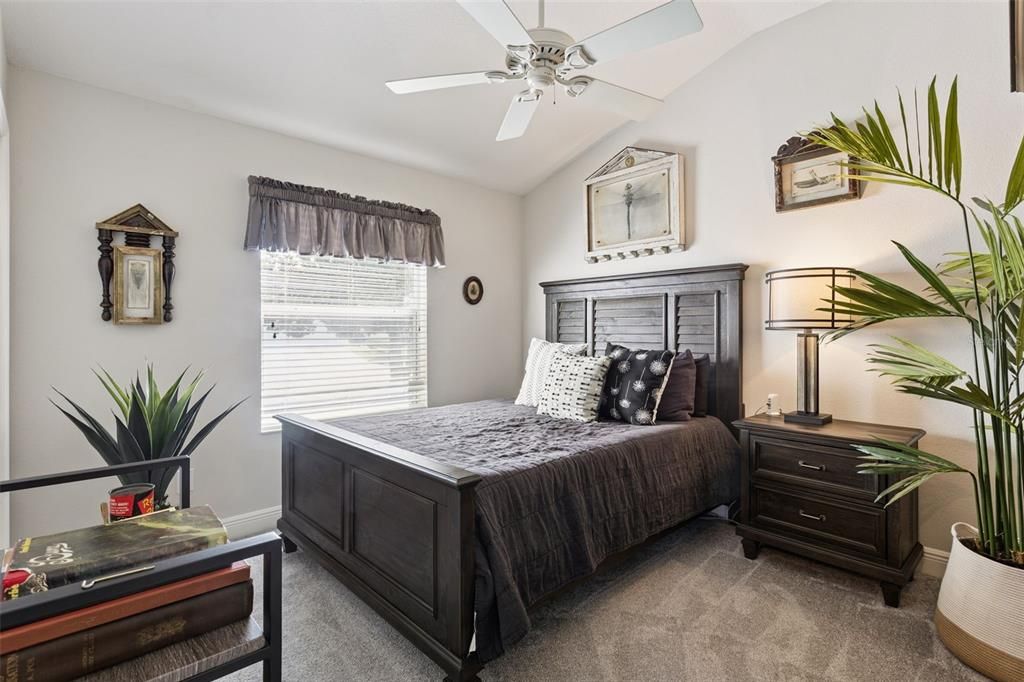 For Sale: $549,000 (3 beds, 3 baths, 2135 Square Feet)