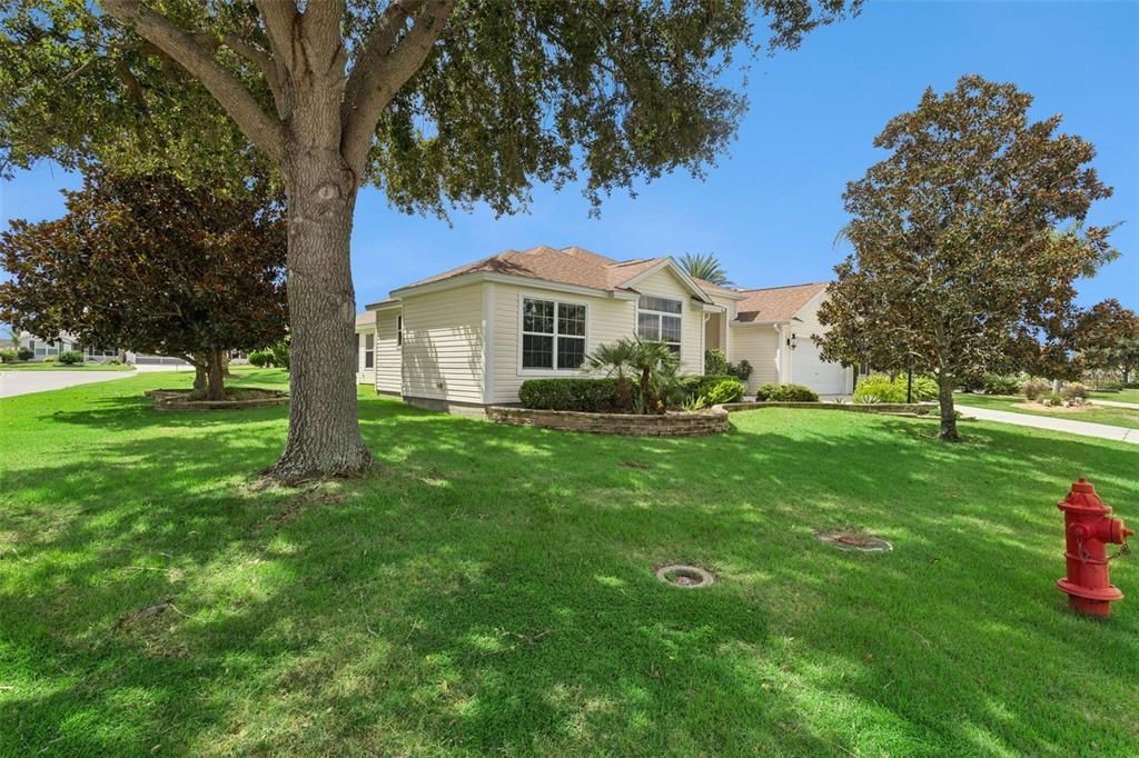 For Sale: $549,000 (3 beds, 3 baths, 2135 Square Feet)