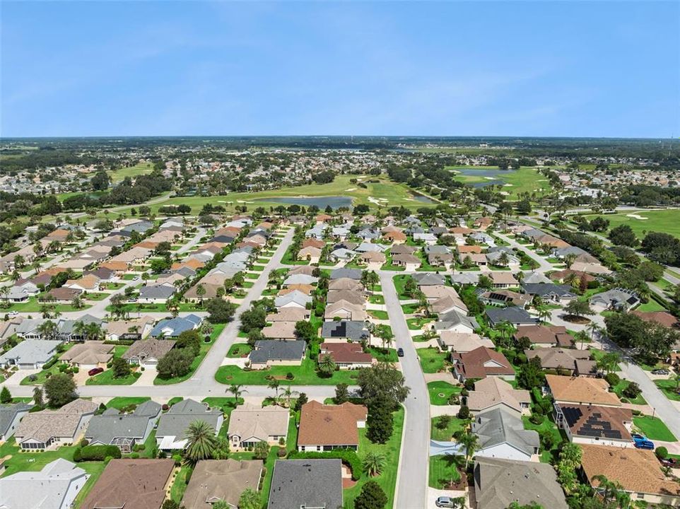 For Sale: $549,000 (3 beds, 3 baths, 2135 Square Feet)