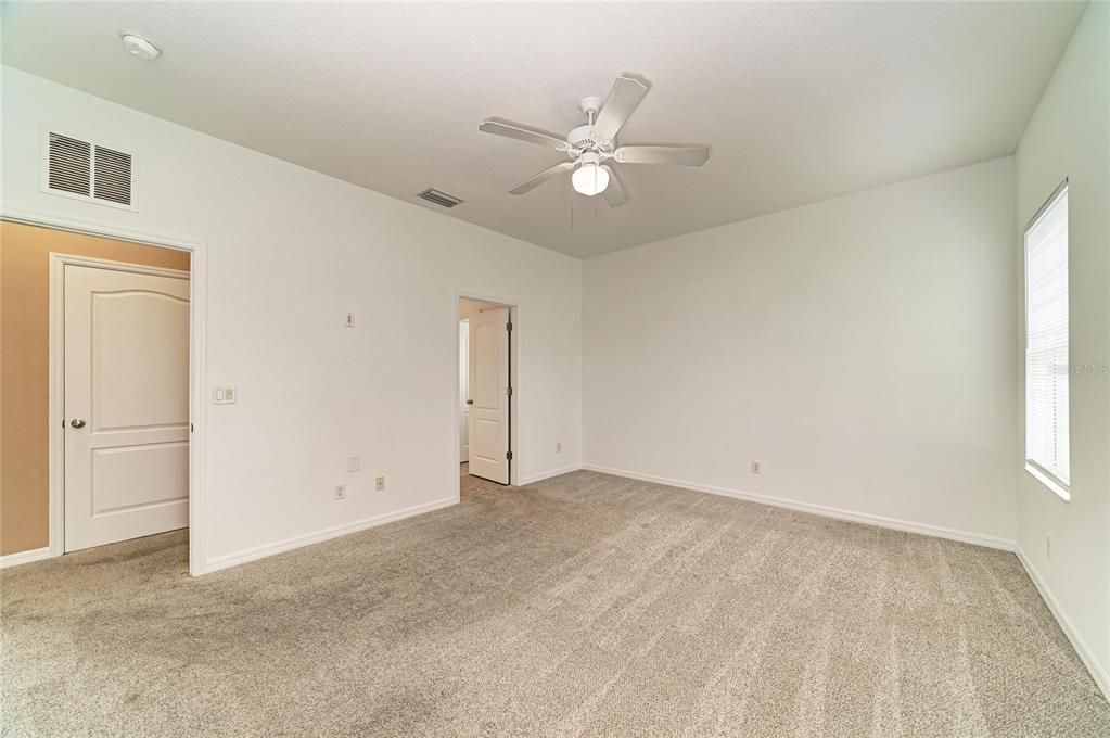 For Sale: $365,000 (3 beds, 2 baths, 1495 Square Feet)