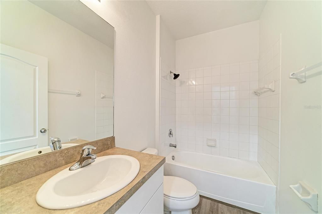 For Sale: $365,000 (3 beds, 2 baths, 1495 Square Feet)