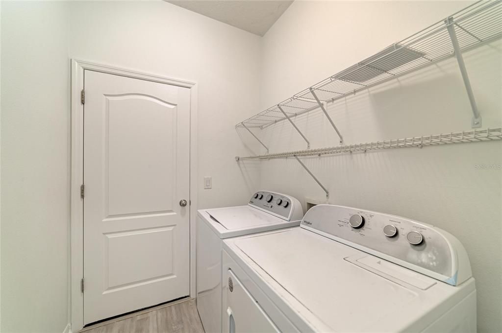 For Sale: $365,000 (3 beds, 2 baths, 1495 Square Feet)