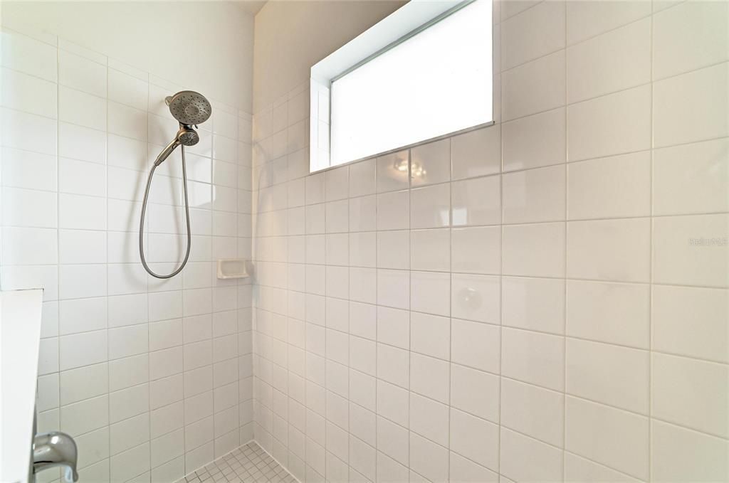 For Sale: $365,000 (3 beds, 2 baths, 1495 Square Feet)