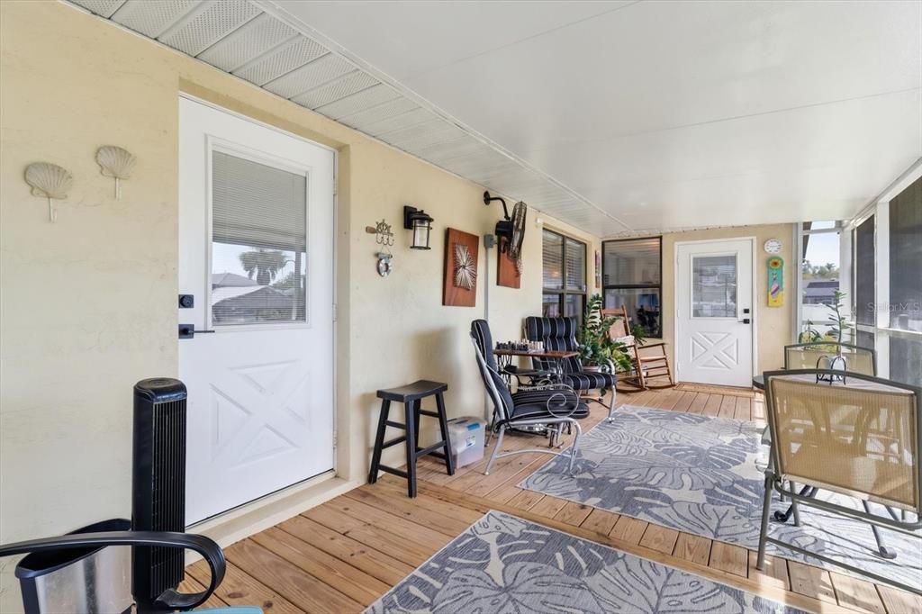 En Venta: $739,900 (3 camas, 2 baños, 1982 Pies cuadrados)