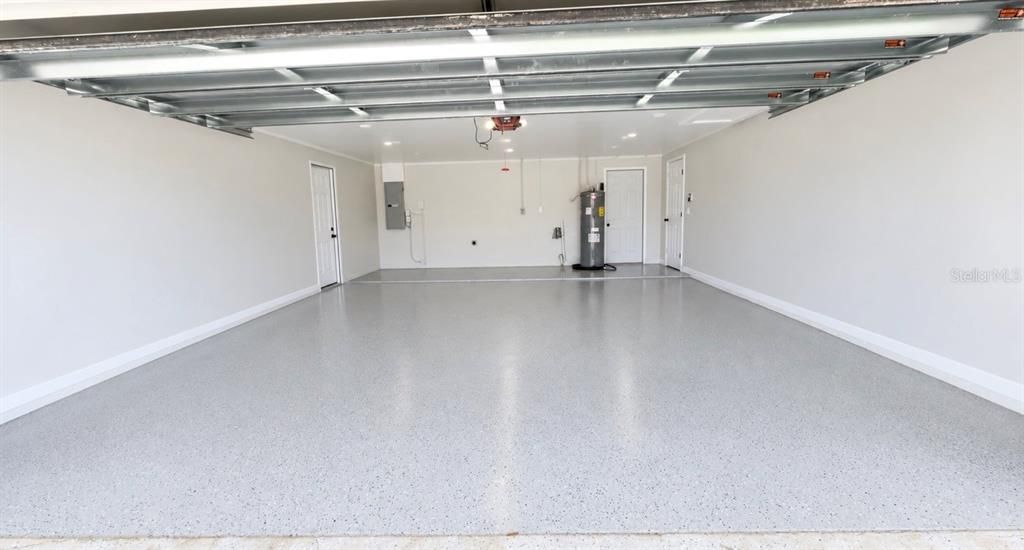 For Sale: $370,900 (3 beds, 2 baths, 1397 Square Feet)