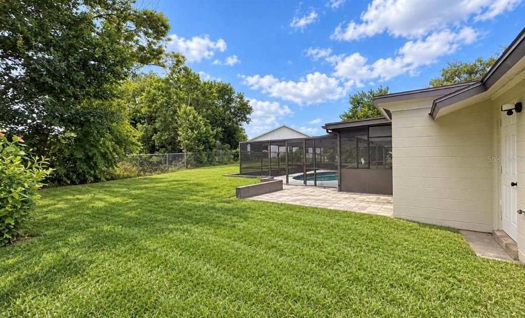 For Sale: $370,900 (3 beds, 2 baths, 1397 Square Feet)
