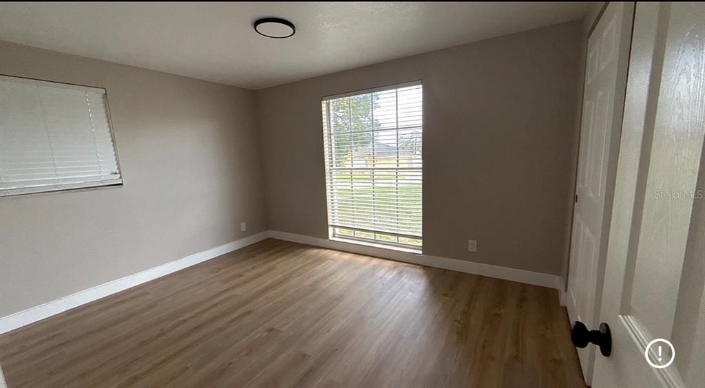 For Sale: $370,900 (3 beds, 2 baths, 1397 Square Feet)