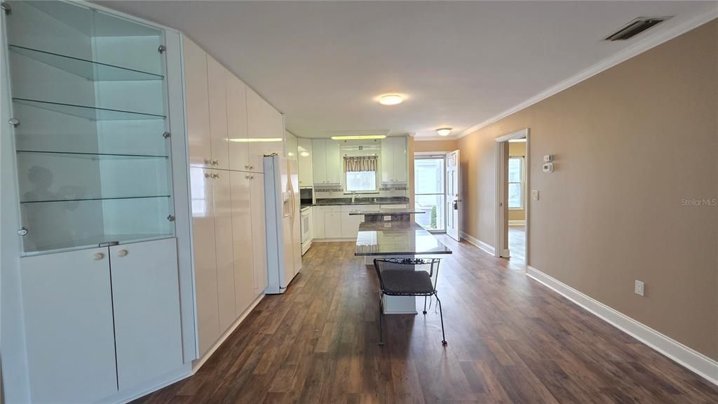 На продажу: $195,000 (2 спален, 2 ванн, 1078 Квадратных фут)
