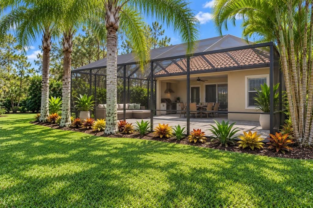For Sale: $579,000 (2 beds, 2 baths, 1977 Square Feet)