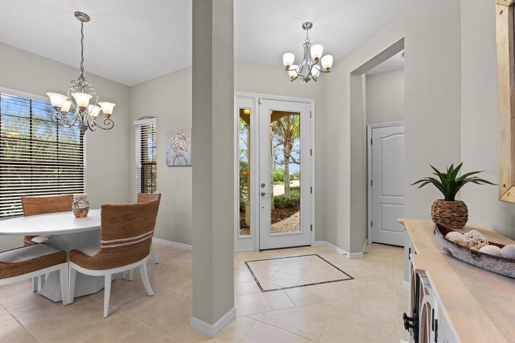 For Sale: $579,000 (2 beds, 2 baths, 1977 Square Feet)