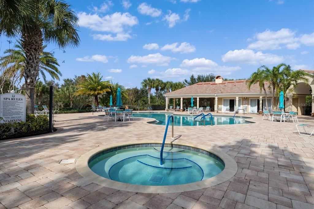 For Sale: $579,000 (2 beds, 2 baths, 1977 Square Feet)