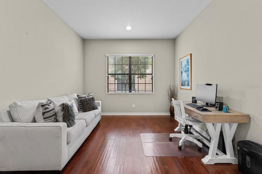For Sale: $579,000 (2 beds, 2 baths, 1977 Square Feet)