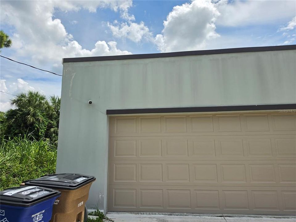 For Sale: $250,000 (4 beds, 3 baths, 1544 Square Feet)