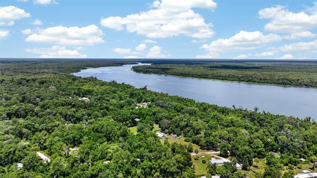 На продажу: $349,900 (2 спален, 1 ванн, 1050 Квадратных фут)