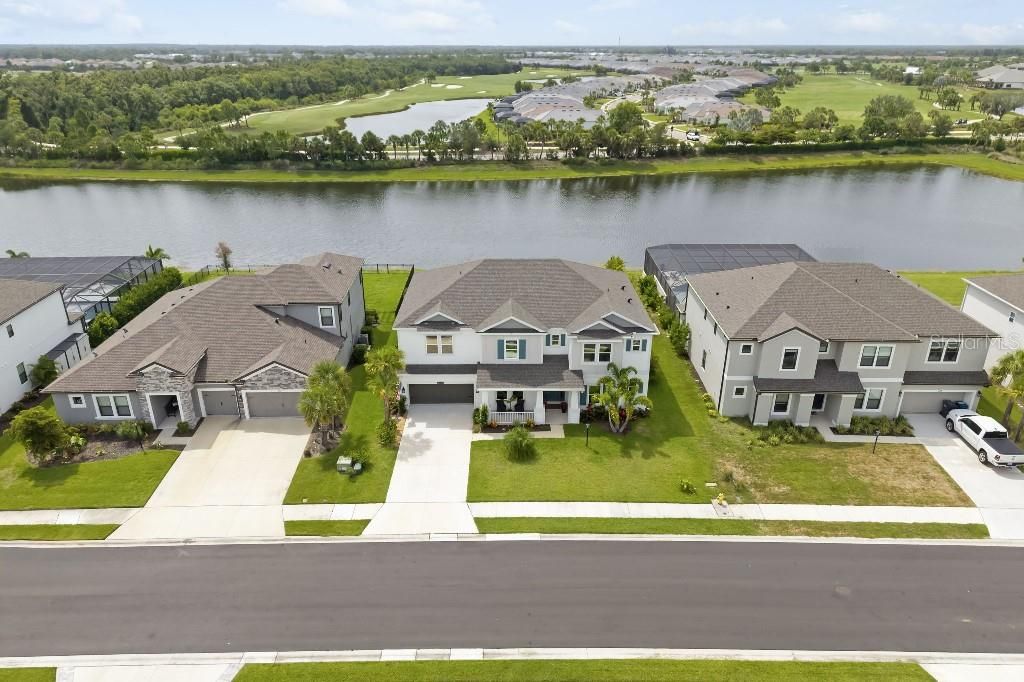 En Venta: $1,099,000 (6 camas, 4 baños, 4195 Pies cuadrados)