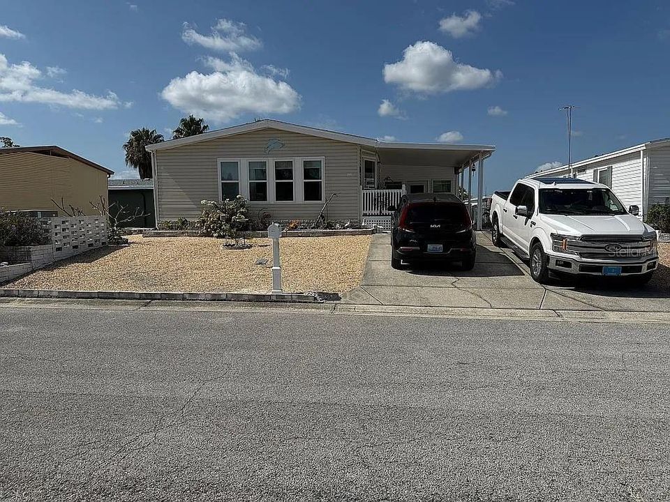 For Sale: $189,500 (2 beds, 2 baths, 1144 Square Feet)