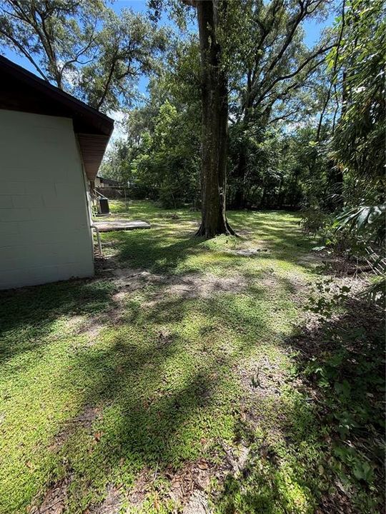 For Sale: $239,000 (3 beds, 2 baths, 1305 Square Feet)