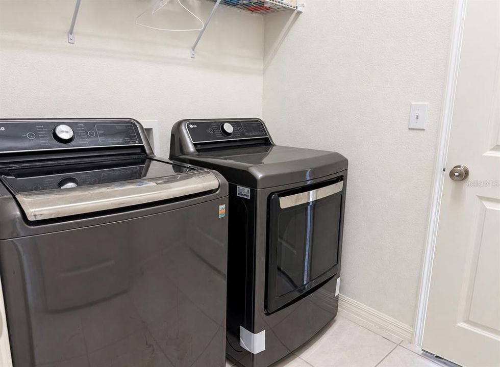 В аренду: $2,650 (4 спален, 3 ванн, 2459 Квадратных фут)