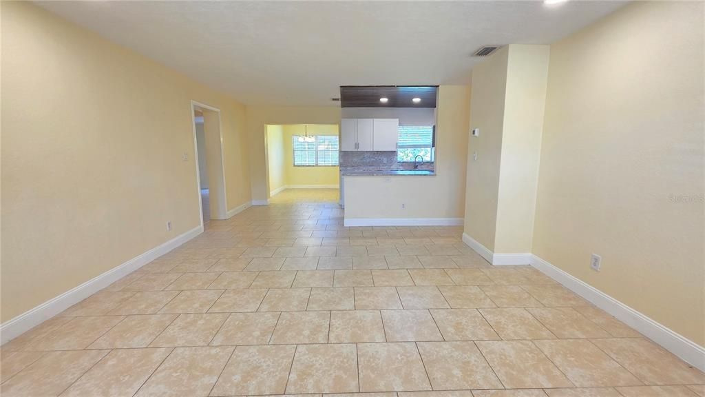 For Rent: $2,300 (3 beds, 2 baths, 1764 Square Feet)
