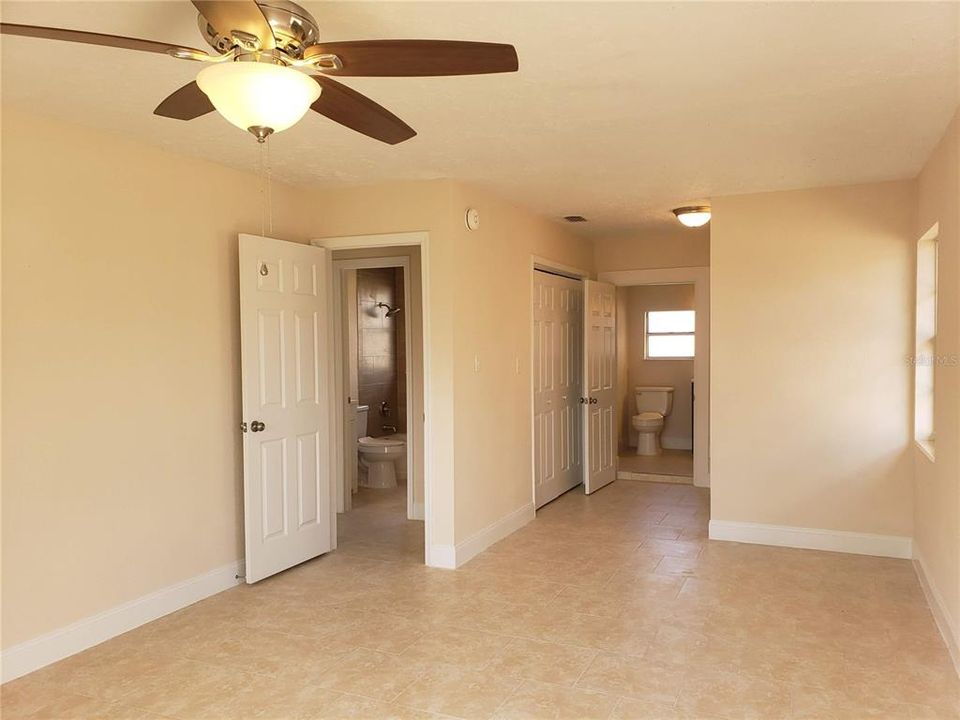 For Rent: $2,300 (3 beds, 2 baths, 1764 Square Feet)