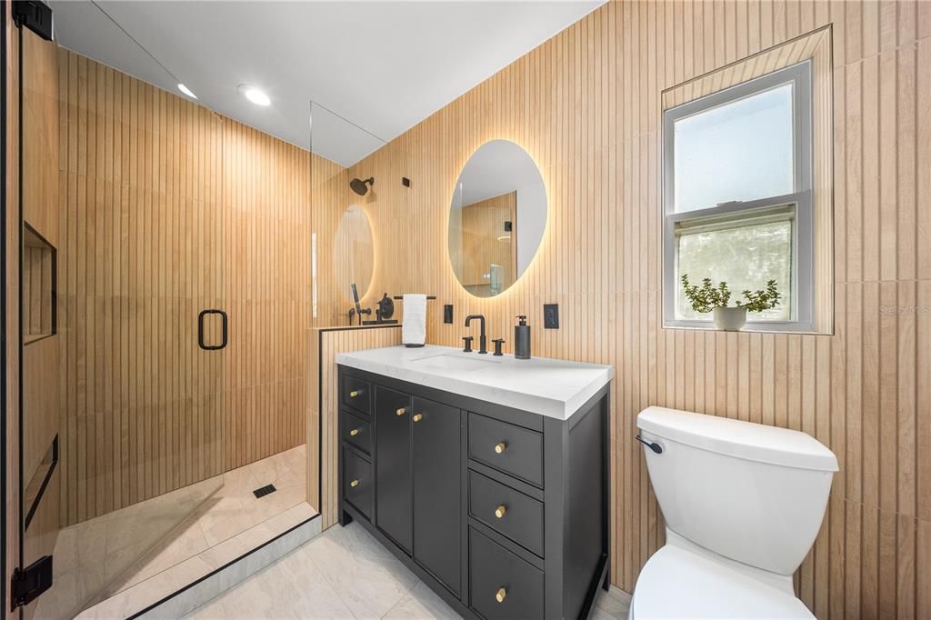 For Sale: $569,000 (3 beds, 2 baths, 1141 Square Feet)