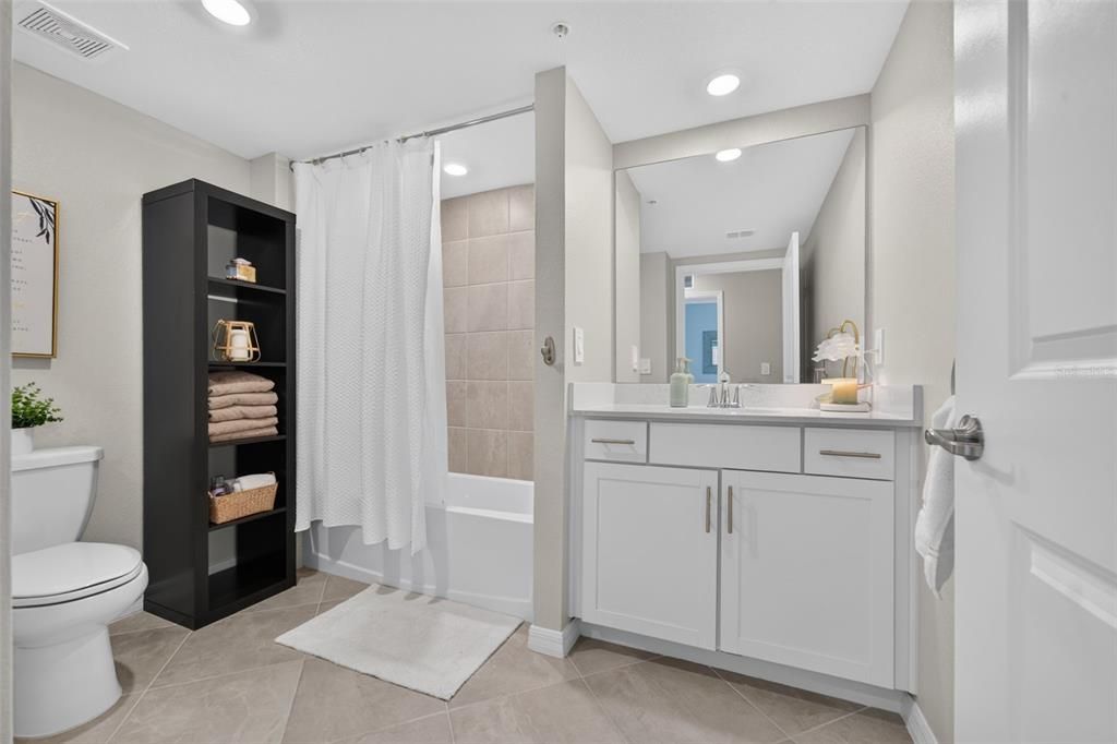 En Venta: $449,900 (3 camas, 2 baños, 1780 Pies cuadrados)
