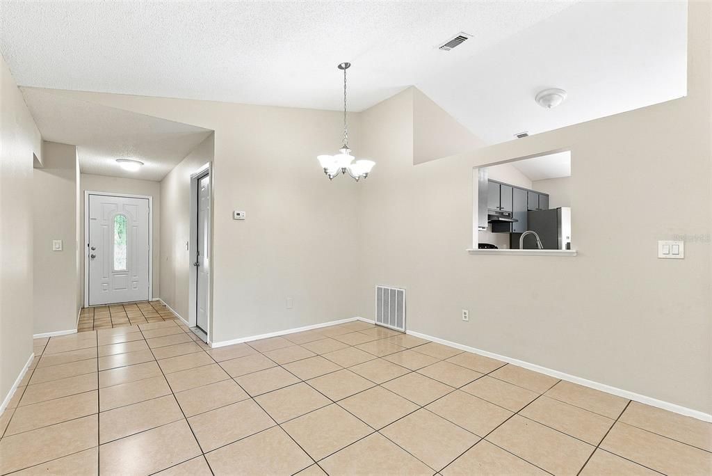 For Sale: $330,000 (3 beds, 2 baths, 1321 Square Feet)