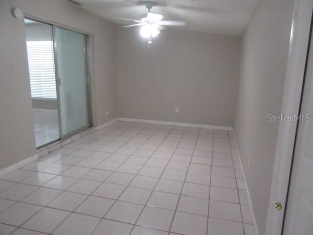 En Venta: $345,000 (3 camas, 2 baños, 2378 Pies cuadrados)