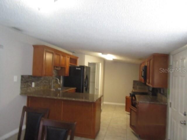 En Venta: $345,000 (3 camas, 2 baños, 2378 Pies cuadrados)