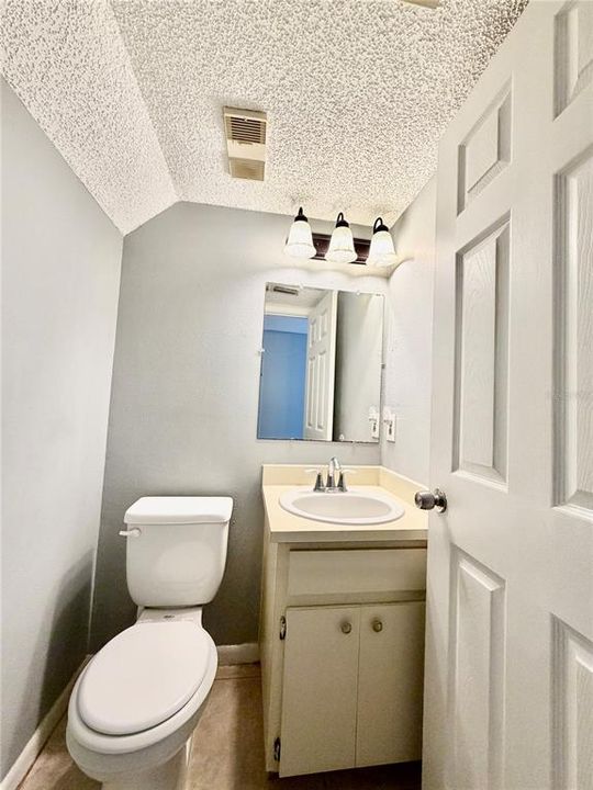 В аренду: $1,675 (2 спален, 1 ванн, 1032 Квадратных фут)