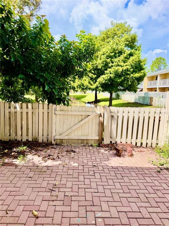 В аренду: $1,675 (2 спален, 1 ванн, 1032 Квадратных фут)