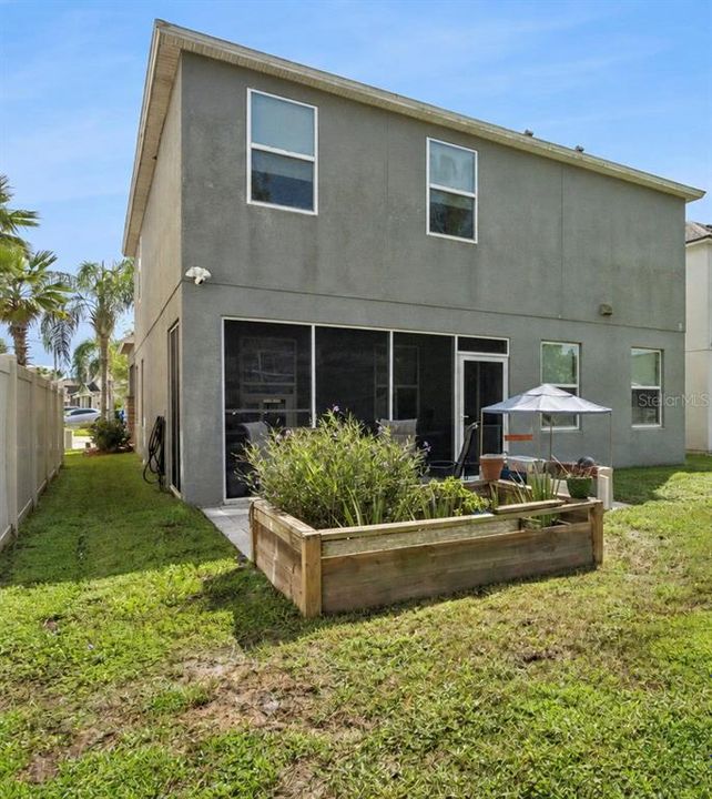 En Venta: $475,000 (4 camas, 2 baños, 2328 Pies cuadrados)