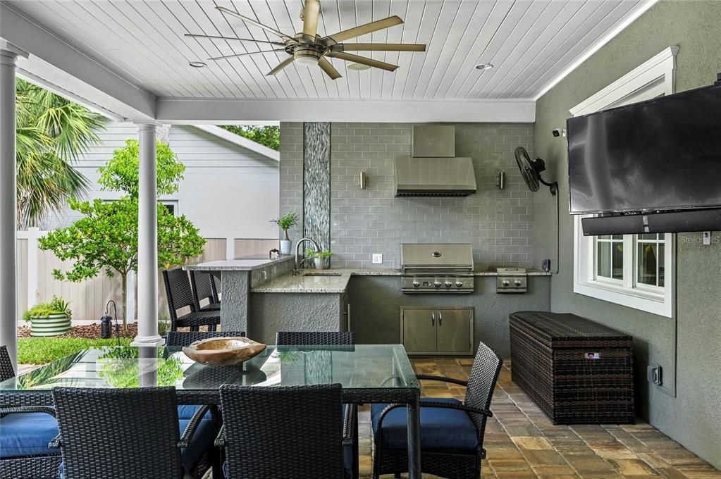 For Sale: $2,089,000 (4 beds, 3 baths, 3479 Square Feet)