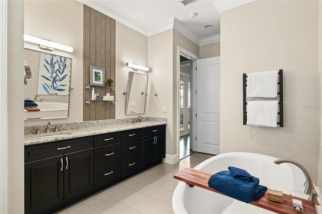 For Sale: $2,089,000 (4 beds, 3 baths, 3479 Square Feet)