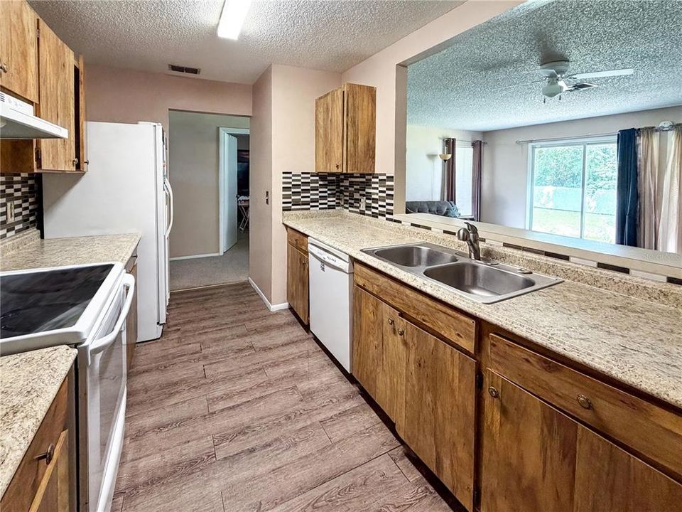 En Venta: $189,999 (2 camas, 2 baños, 1322 Pies cuadrados)