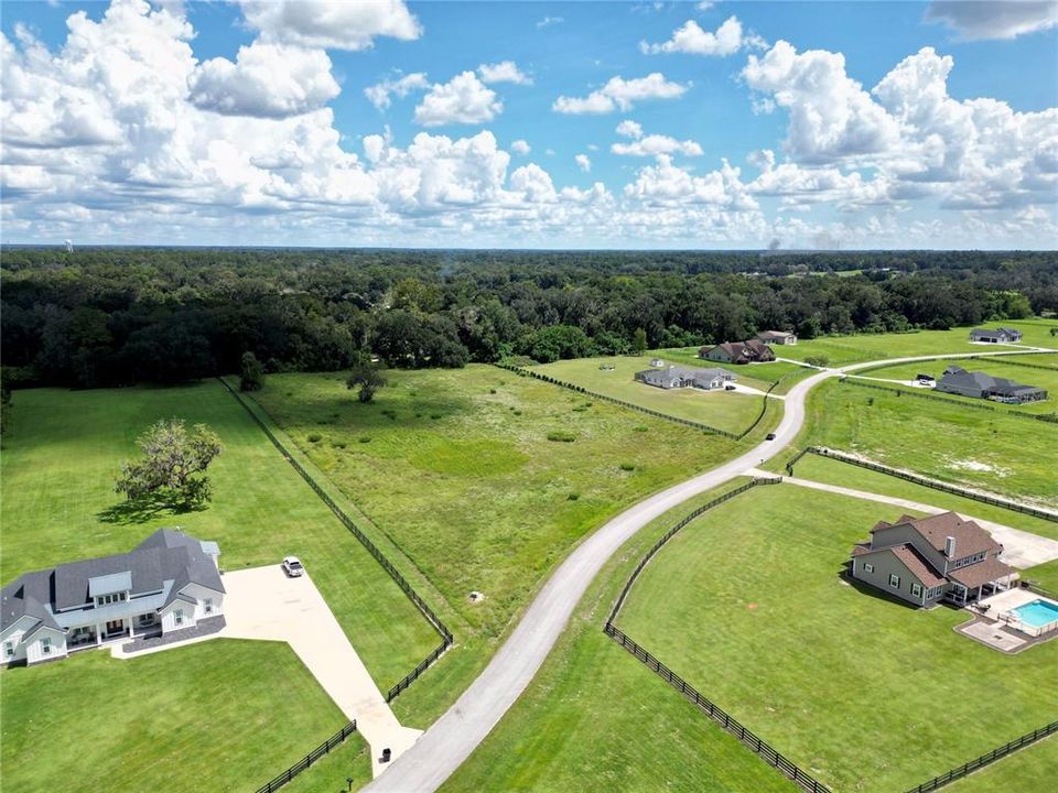 待售: $299,000 (5.24 acres)