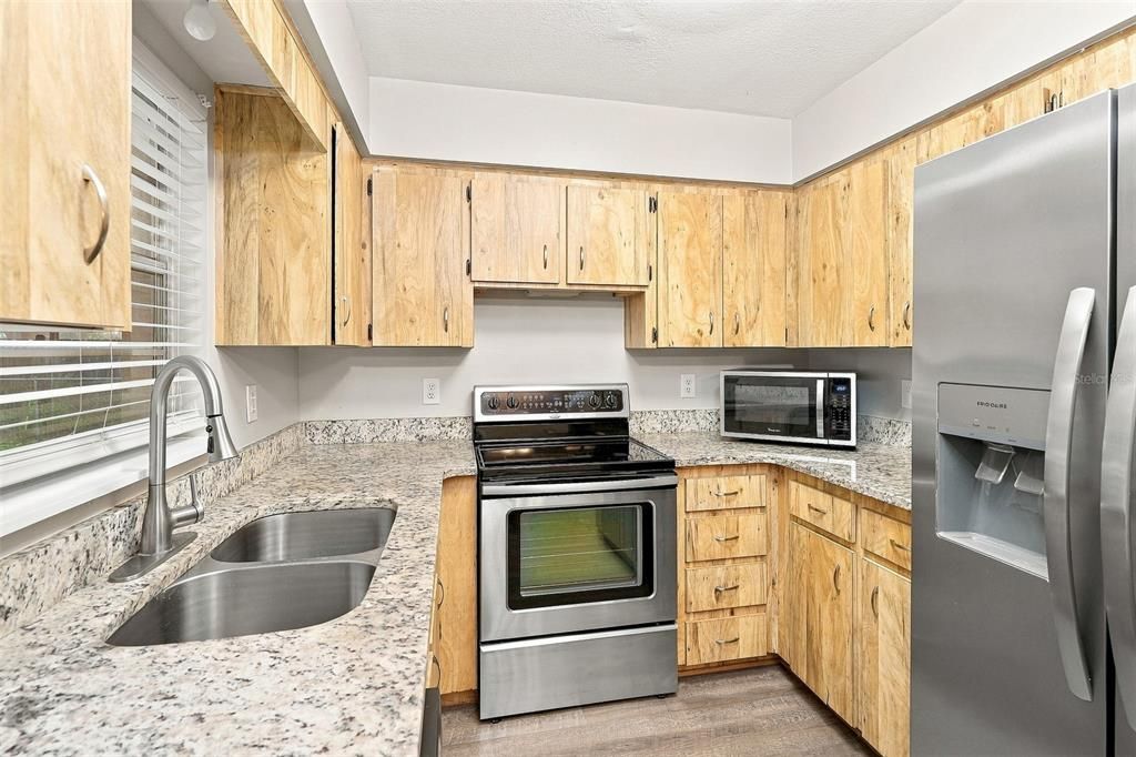 En Venta: $259,000 (3 camas, 2 baños, 1449 Pies cuadrados)