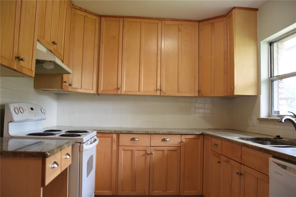 En Venta: $585,000 (4 camas, 4 baños, 3216 Pies cuadrados)