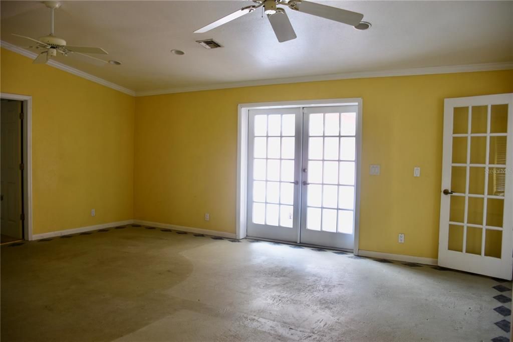En Venta: $585,000 (4 camas, 4 baños, 3216 Pies cuadrados)
