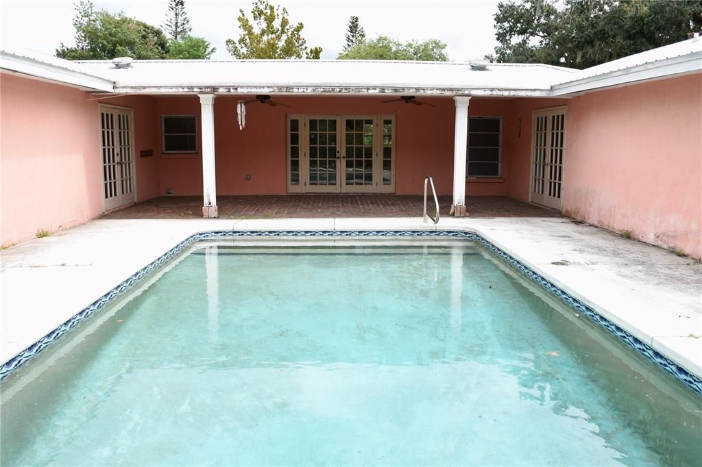 En Venta: $585,000 (4 camas, 4 baños, 3216 Pies cuadrados)