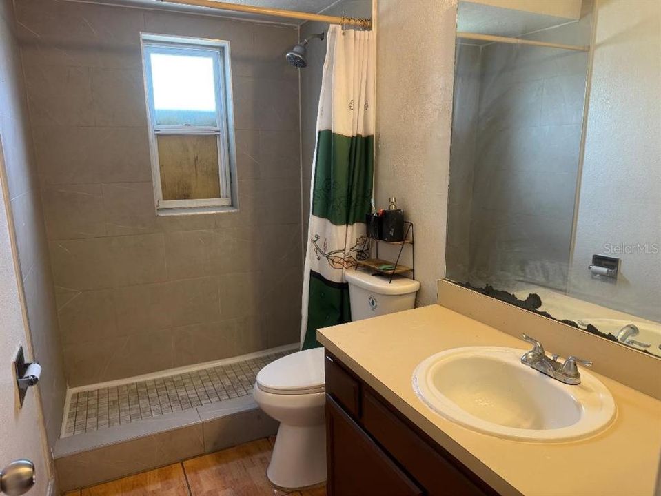 En Venta: $315,900 (3 camas, 2 baños, 1426 Pies cuadrados)