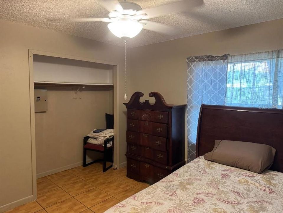 En Venta: $315,900 (3 camas, 2 baños, 1426 Pies cuadrados)