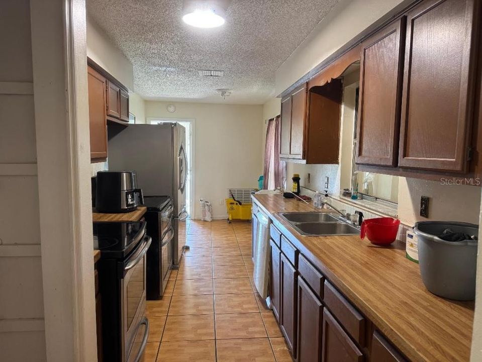 En Venta: $315,900 (3 camas, 2 baños, 1426 Pies cuadrados)