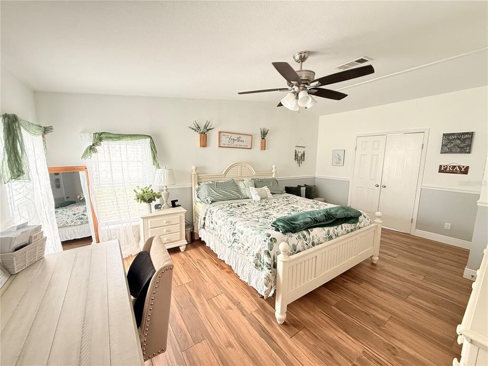 For Sale: $335,000 (4 beds, 2 baths, 2270 Square Feet)
