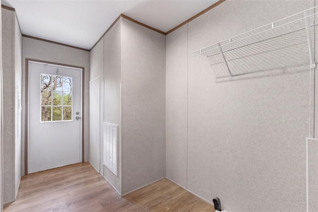 For Sale: $231,500 (4 beds, 2 baths, 1493 Square Feet)