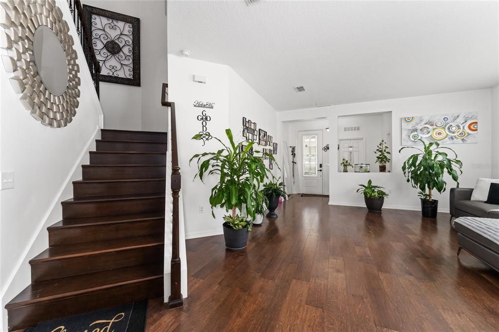 For Sale: $689,900 (5 beds, 3 baths, 3006 Square Feet)